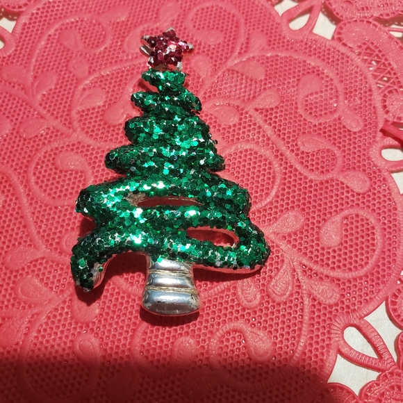 Christmas tress brooch - Picture 1 of 1